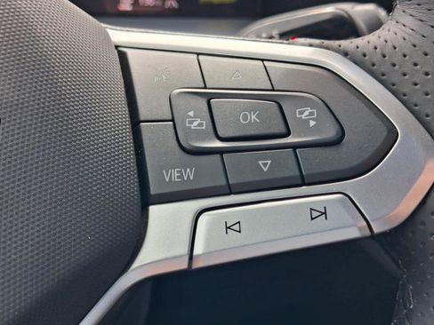 New 2026 Volkswagen Tiguan SE R-Line AWD/4WD image 22