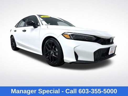 Used 2025 Honda Civic Sport image 1