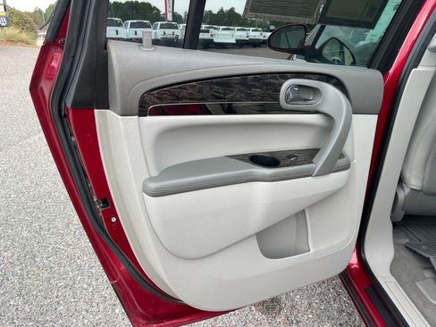 Used 2014 Buick Enclave Leather w/ Trailering Provision Package image 21