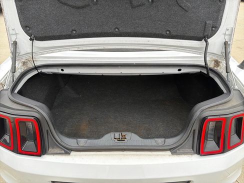Used 2014 Ford Mustang Convertible image 23