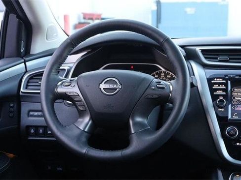 Used 2024 Nissan Murano SL image 25