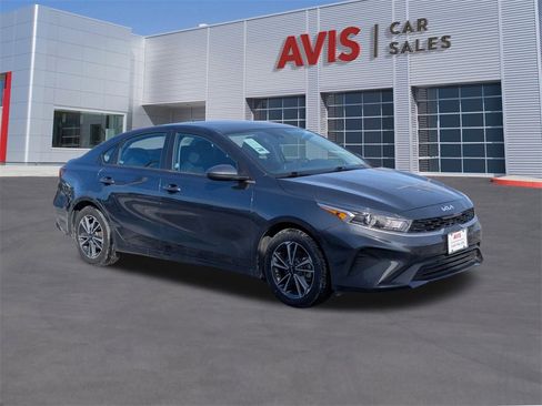 Used 2024 Kia Forte LXS image 9