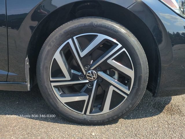 Used 2023 Volkswagen Jetta SEL FWD image 12
