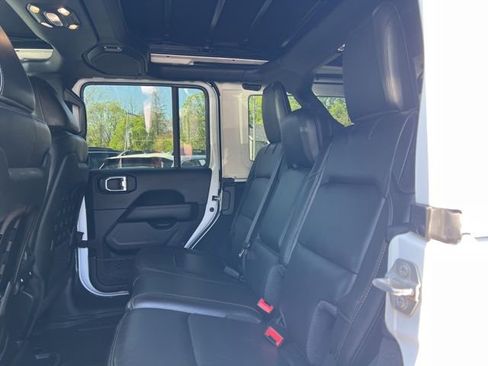 Used 2023 Jeep Wrangler Unlimited Rubicon 392 w/ Xtreme Recon 35" Tire Package AWD/4WD image 23