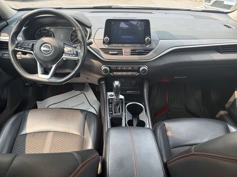 Used 2023 Nissan Altima 2.5 SR FWD image 31