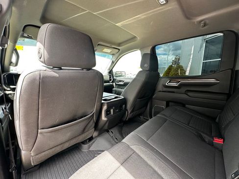 Used 2023 Chevrolet Silverado 1500 LT Trail Boss w/ LPO, Dark Essentials Package image 25