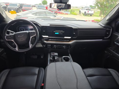 Used 2024 Chevrolet Silverado 1500 LT Trail Boss w/ Convenience Package II image 15