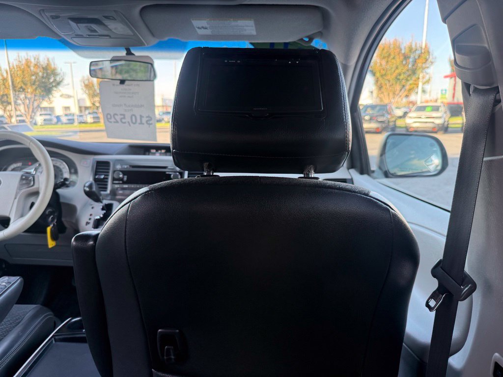 Used 2011 Toyota Sienna SE w/ Preferred Pkg FWD image 55