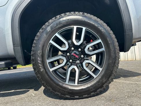 Used 2024 GMC Sierra 1500 AT4 w/ Technology Package AWD/4WD image 20
