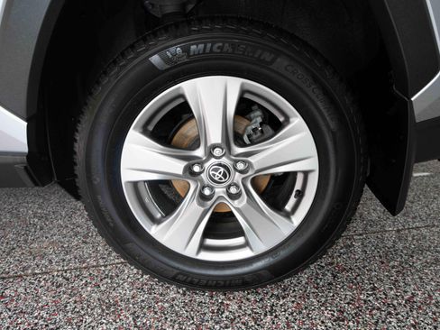 Used 2022 Toyota RAV4 XLE w/ Convenience Package AWD/4WD image 30
