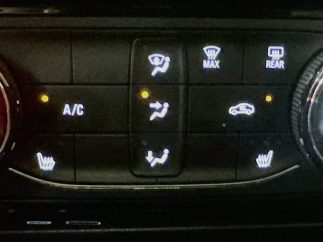 Used 2026 Buick Encore GX Sport Touring w/ Comfort Package FWD image 20