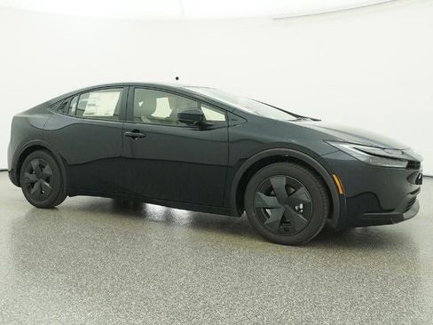 New 2026 Toyota Prius LE image 28