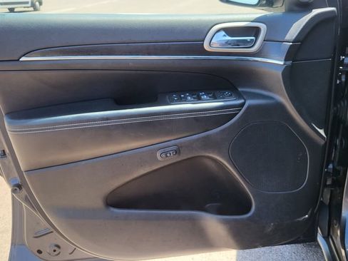 Used 2014 Jeep Grand Cherokee Limited RWD image 28