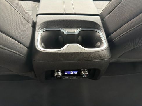 Used 2025 GMC Acadia Elevation image 37