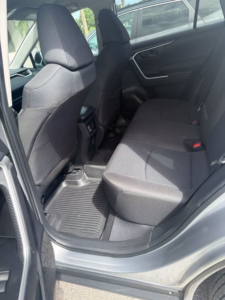 Used 2024 Toyota RAV4 LE FWD image 6