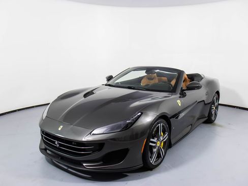 Certified 2019 Ferrari Portofino RWD image 10