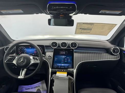New 2026 Mercedes-Benz GLC 300 image 6