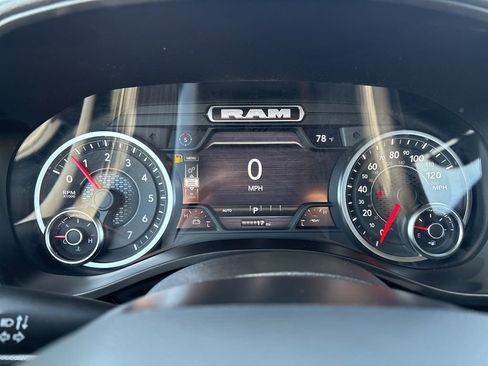 New 2026 RAM 1500 4x4 Crew Cab image 16