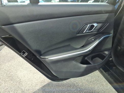 Used 2025 BMW 330i xDrive Sedan image 12