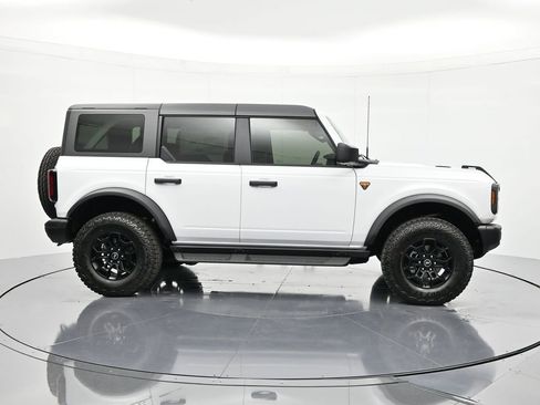 New 2026 Ford Bronco Badlands image 5