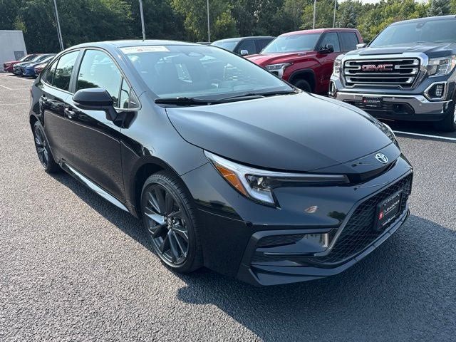 Certified 2026 Toyota Corolla SE FWD image 3