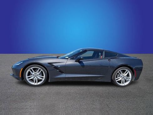 Used 2018 Chevrolet Corvette Stingray Coupe w/ 1LT image 7