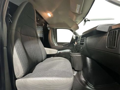 Used 2024 GMC Savana 2500 w/ Driver Convenience Package RWD image 22
