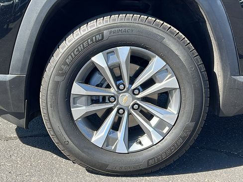Used 2025 Chevrolet Equinox LT AWD/4WD image 10