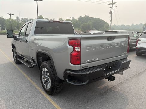 New 2026 Chevrolet Silverado 2500 Custom w/ Custom Value Package AWD/4WD image 4