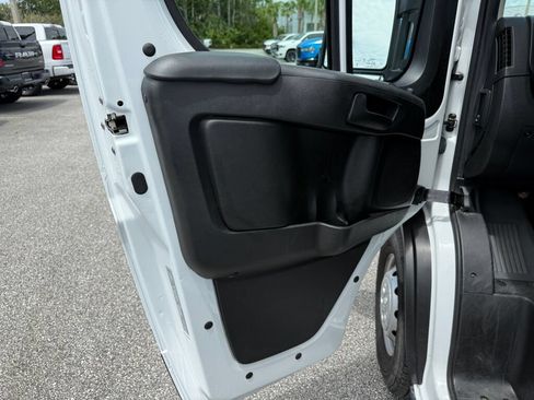 Used 2023 RAM ProMaster 2500 FWD image 17