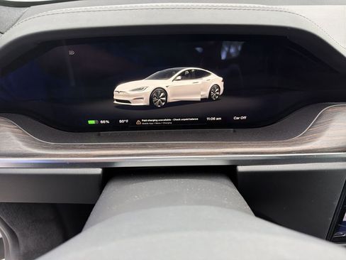 Used 2022 Tesla Model S image 25