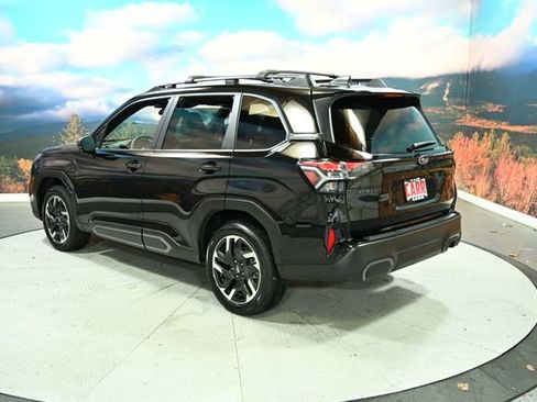 Used 2025 Subaru Forester Limited image 6