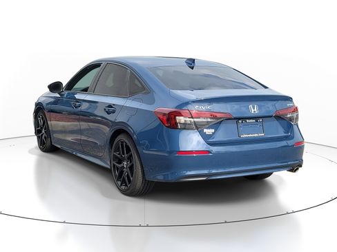 Used 2025 Honda Civic Sport image 4