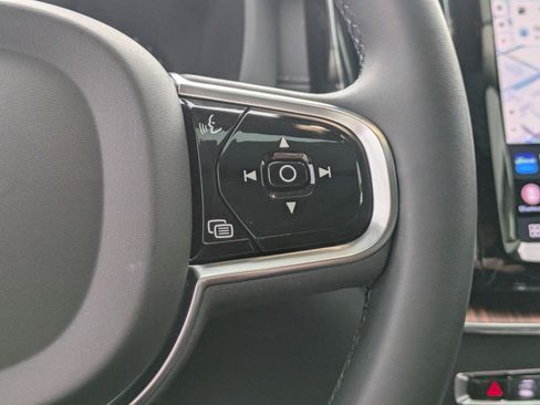 Used 2023 Volvo XC60 B6 Ultimate w/ Climate Package AWD/4WD image 19