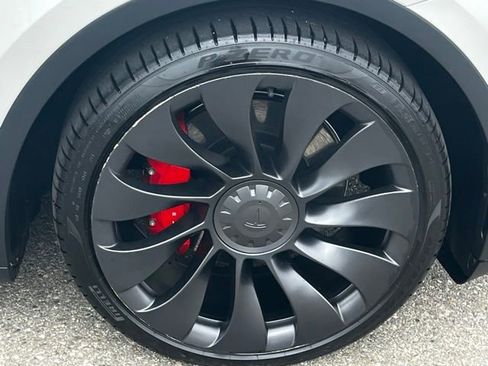 Used 2022 Tesla Model Y Performance AWD/4WD image 30
