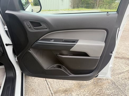 Used 2021 Chevrolet Colorado W/T w/ WT Convenience Package image 26