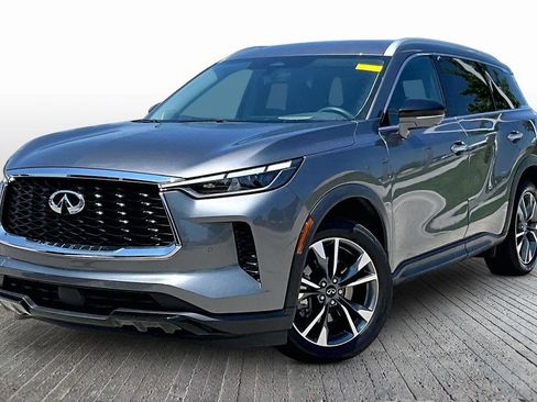 Certified 2023 INFINITI QX60 Luxe w/ Vision Package FWD image 3