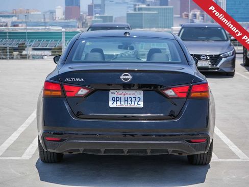 Used 2025 Nissan Altima 2.5 SV FWD image 7