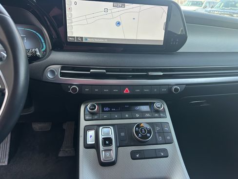Used 2025 Hyundai Palisade SEL AWD/4WD image 18