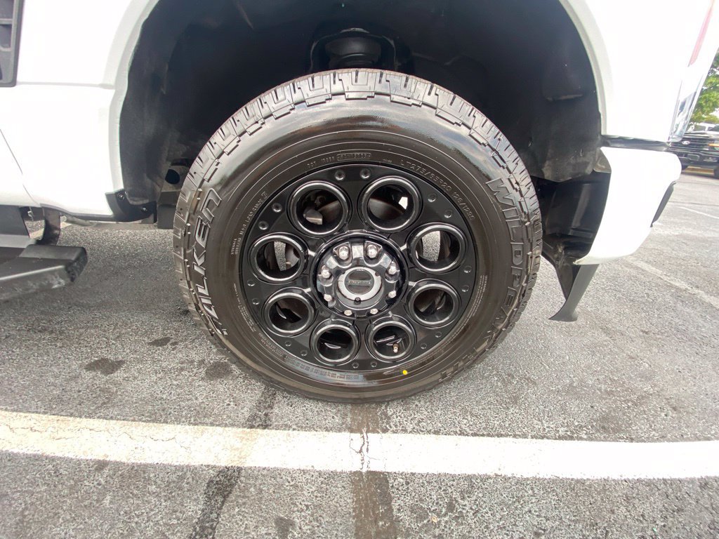 Used 2025 Ford F250 Lariat w/ Black Appearance Package AWD/4WD image 29