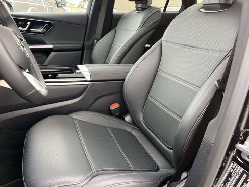 Certified 2026 Mercedes-Benz GLC 300 4MATIC image 23