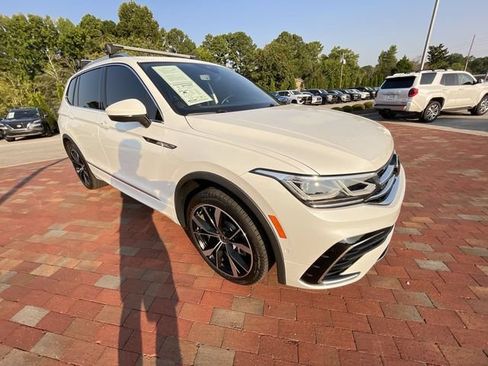 Used 2022 Volkswagen Tiguan SEL R-Line AWD/4WD image 38