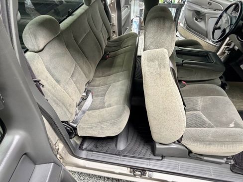 Used 2005 Chevrolet Silverado 1500 w/ Light Duty Power Package image 6