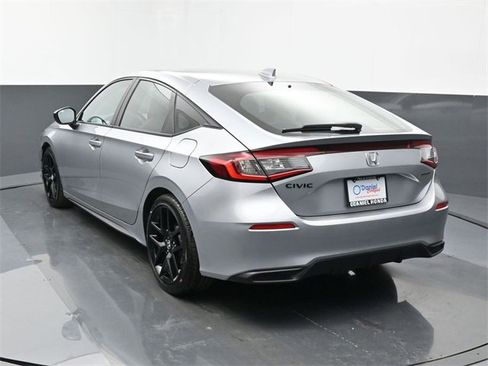 Used 2026 Honda Civic Sport image 3