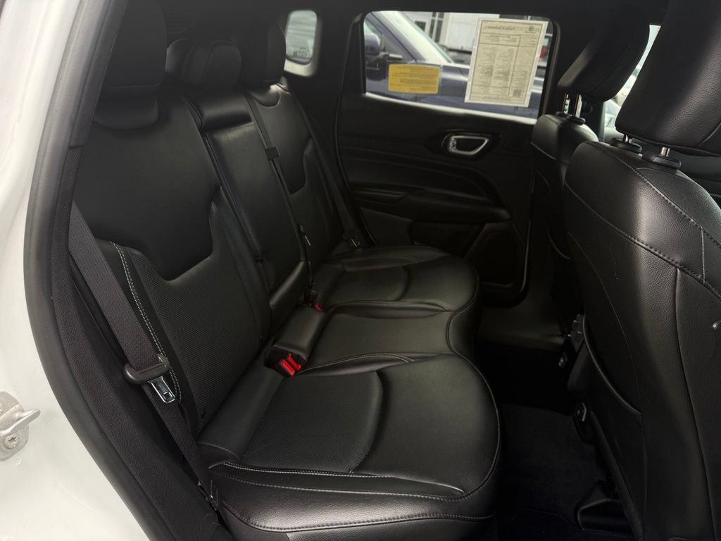 Used 2022 Jeep Compass High Altitude AWD/4WD image 18