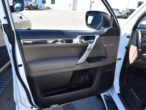 Used 2022 Lexus GX 460 Luxury image 26