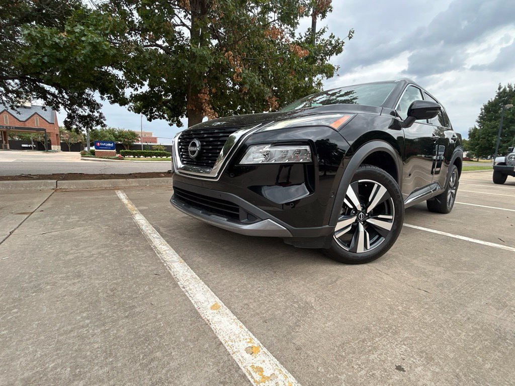 Used 2023 Nissan Rogue SL w/ SL Premium Package AWD/4WD image 2