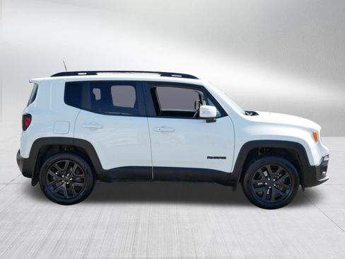 Used 2018 Jeep Renegade Altitude AWD/4WD image 8