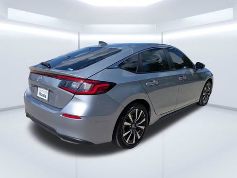 Used 2024 Honda Civic EX-L image 4