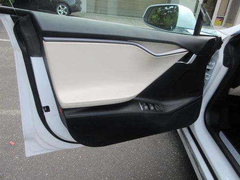 Used 2021 Tesla Model S Long Range Plus AWD/4WD image 5